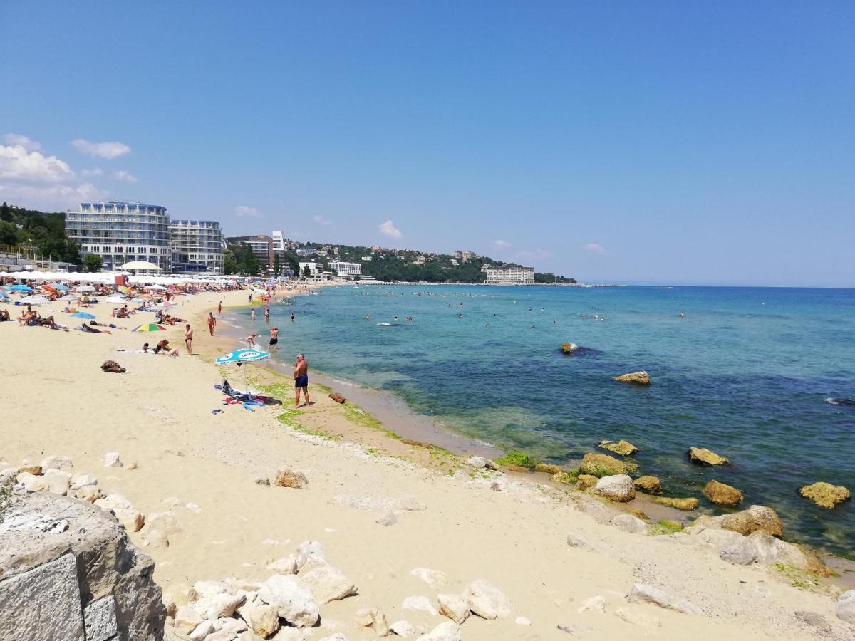 Вила Костадинов Varna Exterior foto