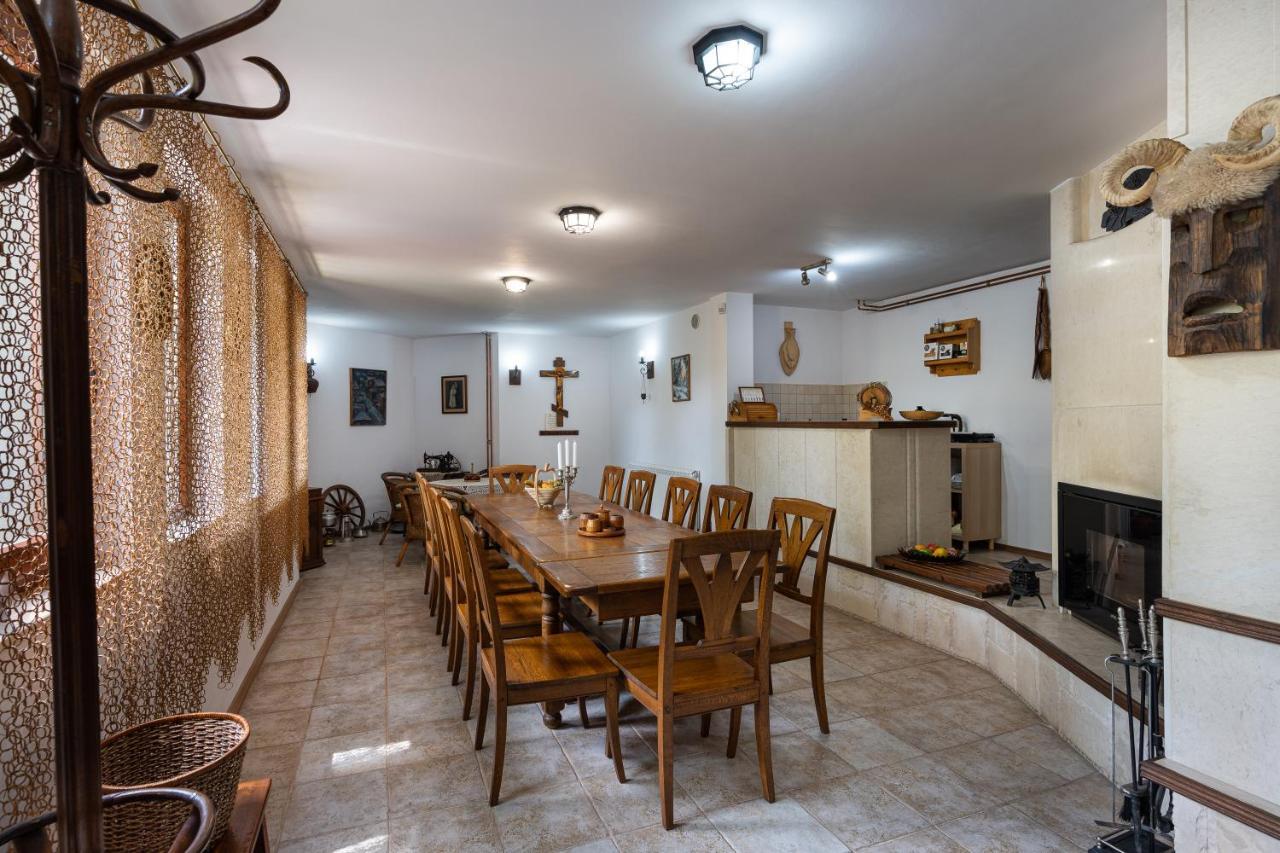 Вила Костадинов Varna Exterior foto