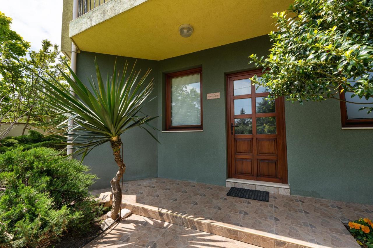 Вила Костадинов Varna Exterior foto